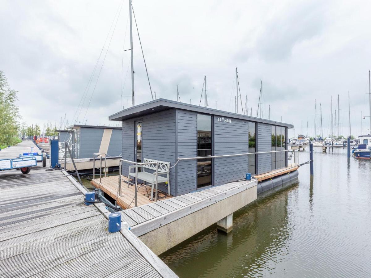Luxury Houseboat In Volendam Marina Hotel Luaran gambar