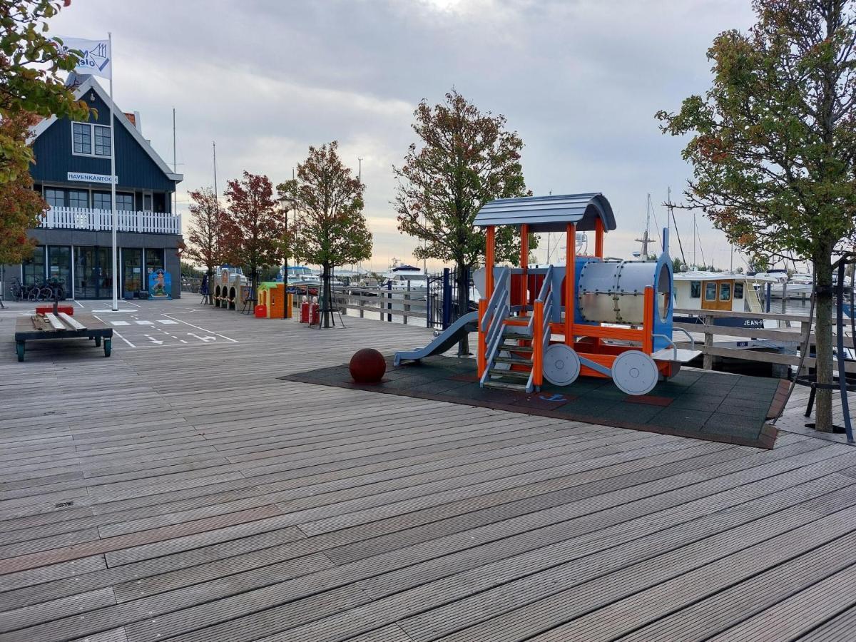 Luxury Houseboat In Volendam Marina Hotel Luaran gambar